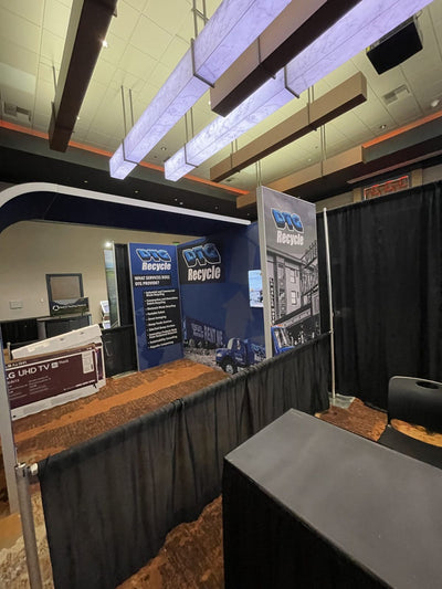 DTG Recycle custom trade show booth with printed fabric walls and arch by Ardor Printing, view 7